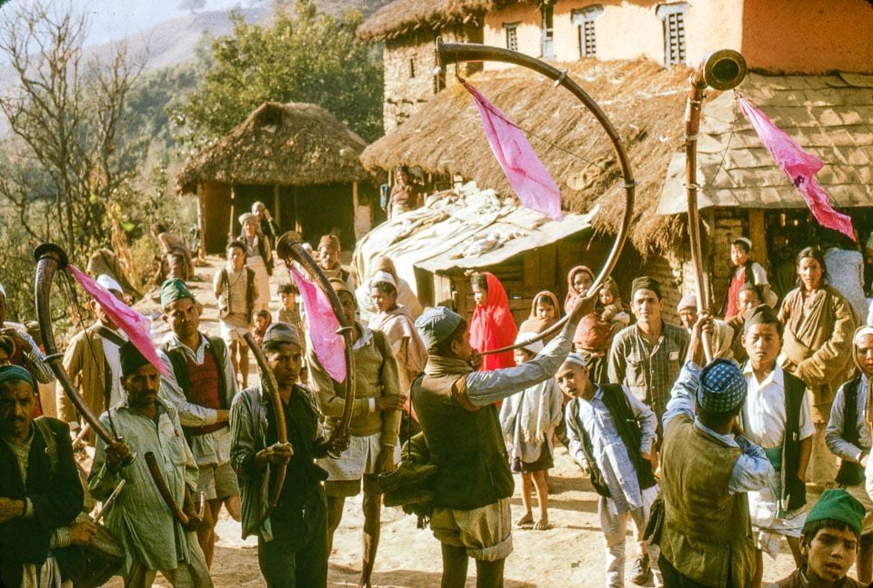 दमाहा नरसिंहा सानाई र ट्याम्को लगायत परम्परागत दमाई बाजाहरूको नजिकको दृश्य नेपाल